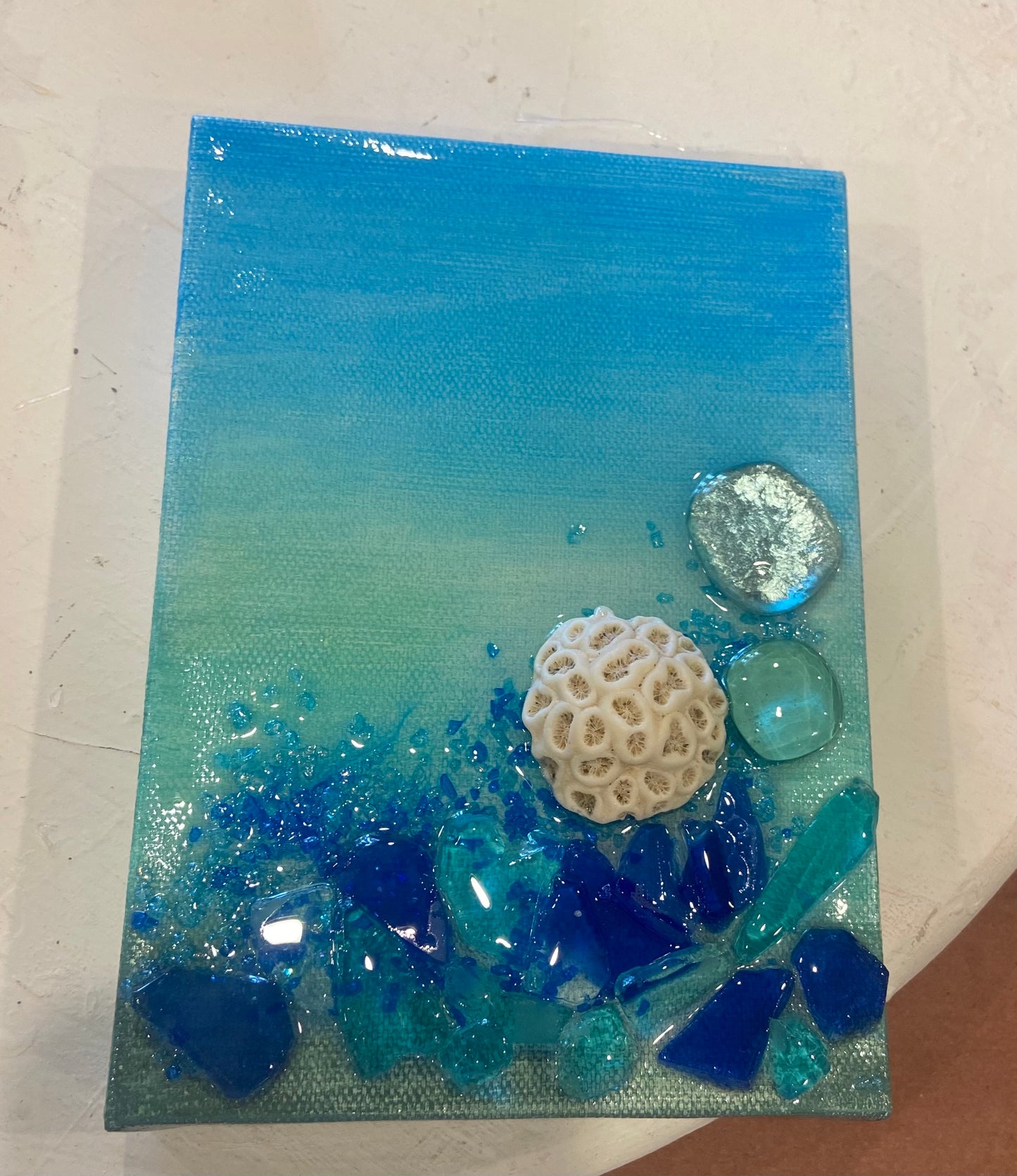 ✨ Resin Art Class – Sparkle, Shine & Create! Tuesday, 8/12 3:30pm