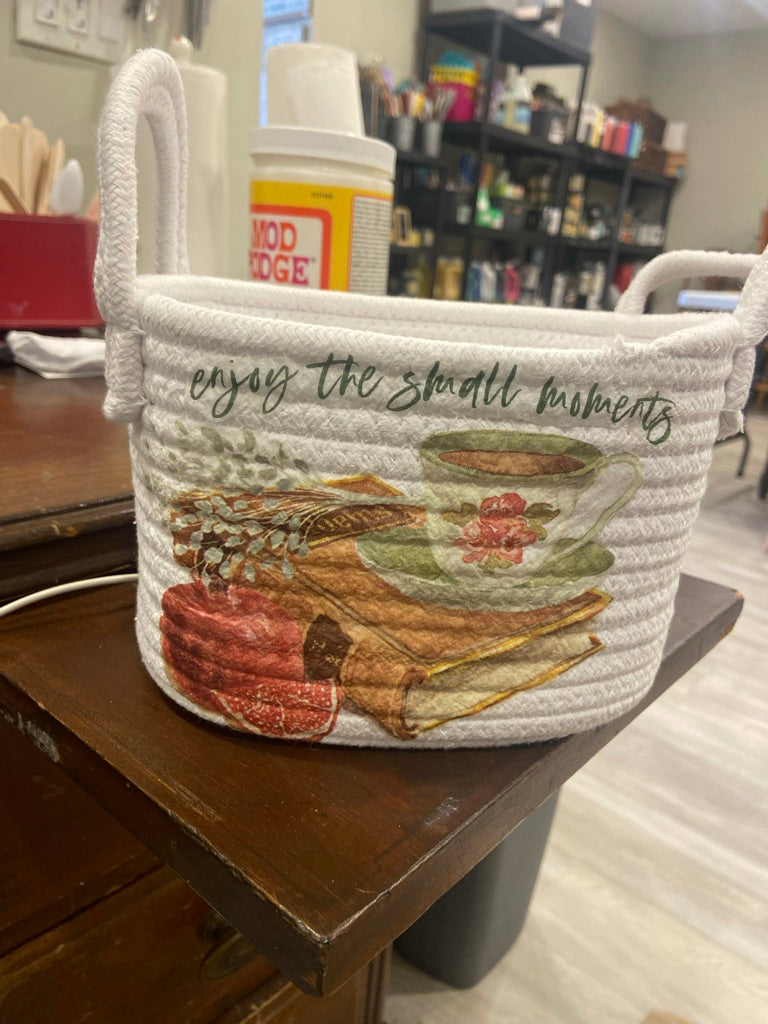 Napkin Art Spring Basket