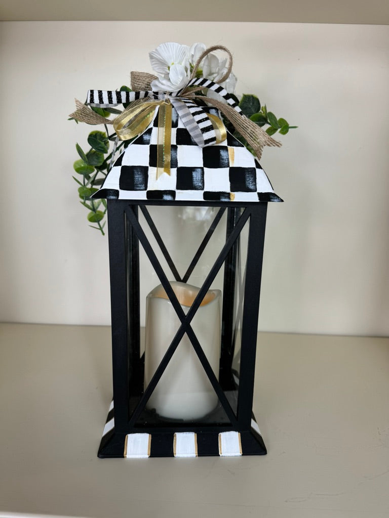 Hand-Painted Mackenzie Style Lantern