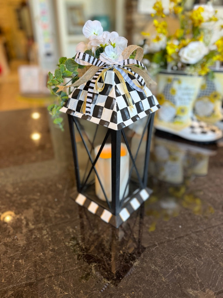 Hand-Painted Mackenzie Style Lantern