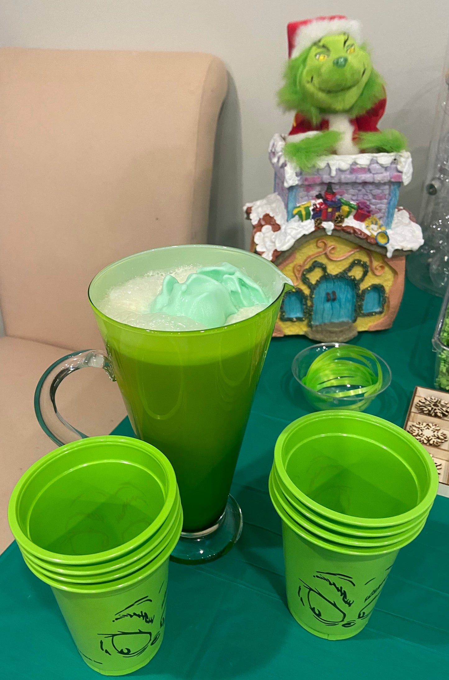 Grinch Day Kids Workshop | Sparkly Ornaments & Grinch Tote Fun