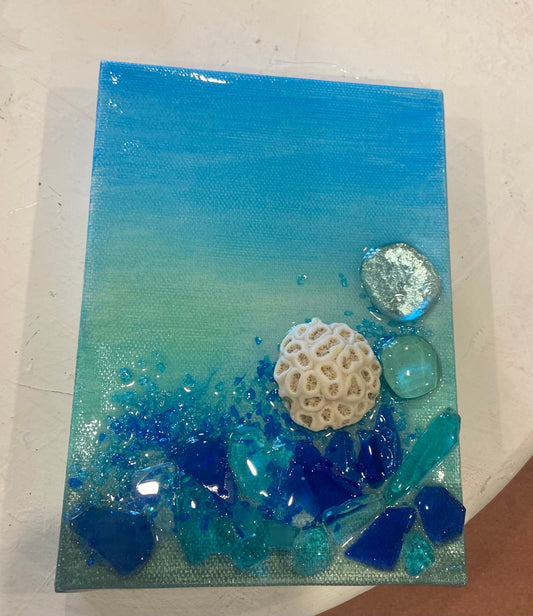 ✨ Resin Art Class – Sparkle, Shine & Create!   Tuesday, 8/12  3:30pm