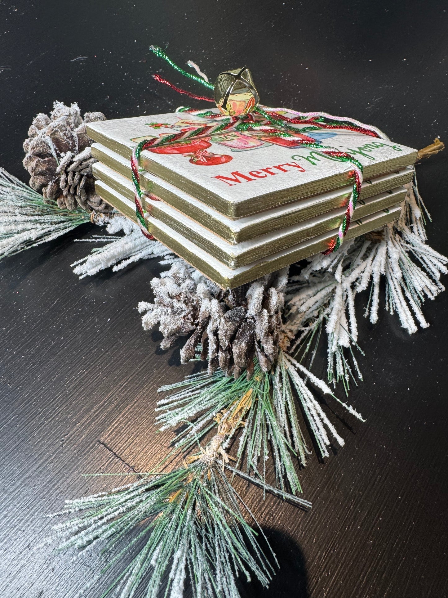 Merry Mahjong Christmas Coasters – Festive Gift Set for Mahjong Lovers